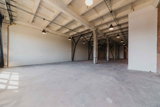 High-quality production premises on the 2nd floor with a freight elevator.  A newly renovated large  Рига - изображение 3