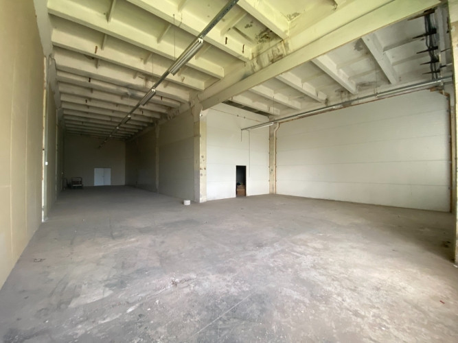 High-quality production premises on the 2nd floor with a freight elevator.  A newly renovated large  Рига - изображение 2