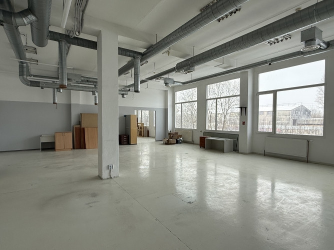 Коммерческие помещения для производства в Югле с высокими потолками.  Сдаются Рига - изображение 3