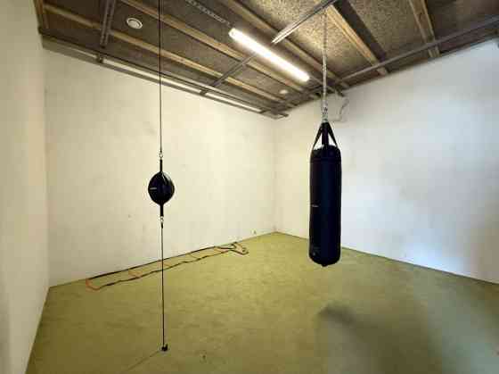 Сдаются офисные помещения в Югле  4 этаж.  Предлагаются офисные помещения на 4 Рига