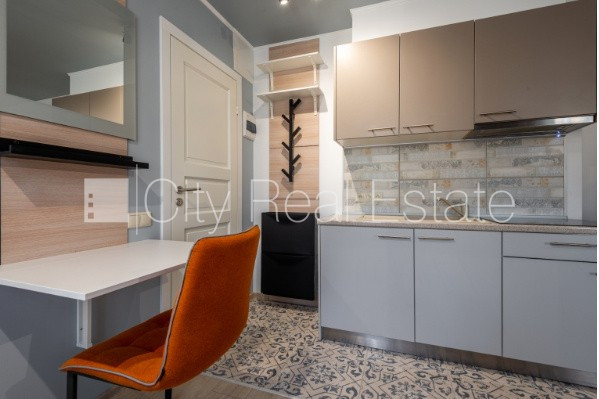 Zeme īpašumā, privātmāja, zaļā teritorija 2600 m2, slēgts pagalms, vieta automašīnai, Jūrmala - foto 9