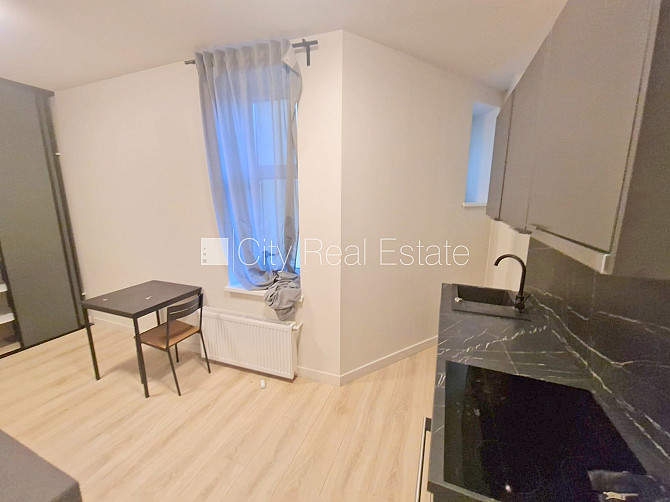 Fasādes māja, labiekārtota apzaļumota teritorija, labiekārtots apzaļumots pagalms, slēgts Rīga - foto 6