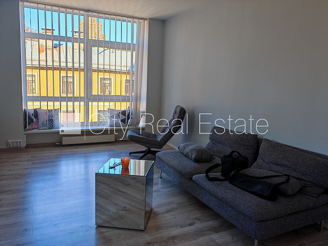 Jaunceltne, fasādes māja, labiekārtota apzaļumota teritorija, slēgta teritorija, iežogota Jūrmala - foto 11