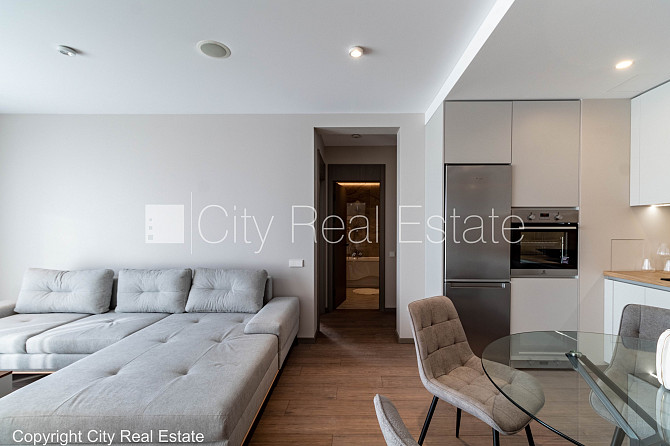 Fasādes māja, renovēta māja, teritorijas iebrauktuves vārti aprīkoti ar automatizētu Rīga - foto 7