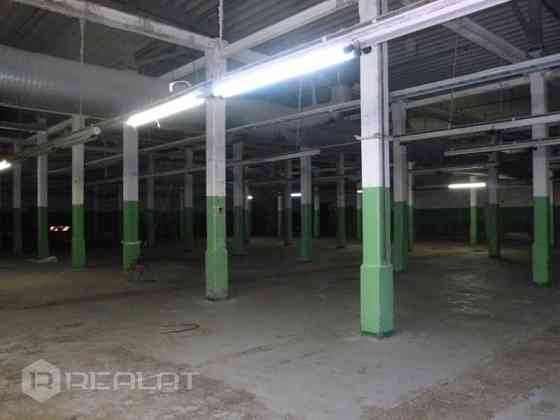 Pārdod ofisa ēku, 3 noliktavas telpas, ir iespēja rekonstruēt dzīvojamā platībā, stūdijā. Blakus ir  Rīga