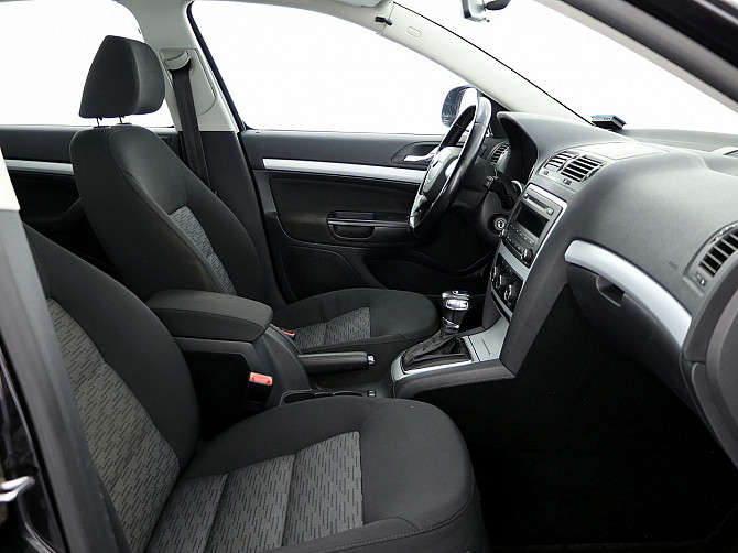 Skoda Octavia Comfortline Facelift ATM 1.2 77kW Tallina - foto 6