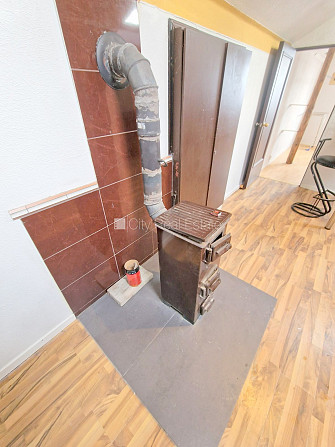 Фасадный дом, закрытый двор, вход с улицы, мансарда, лестничная клетка после Рига - изображение 10