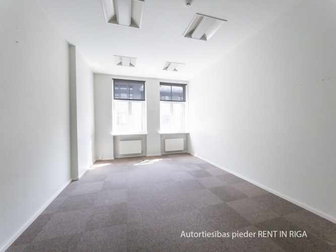 Gaišas un reprezentablas biroja telpas Rīgas aktīvajā centrā  Elizabetes ielā!  Nomai tiek Rīga - foto 8