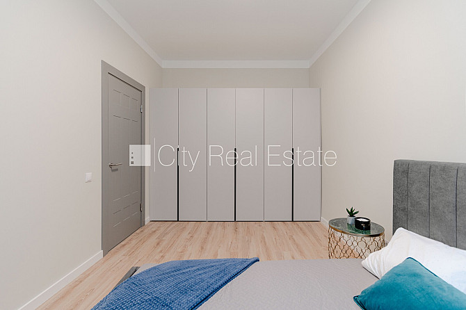 Renovēta māja, ir lifts, guļamistabu skaits 1 gab., studio tipa, virtuve apvienota ar Rīga - foto 19