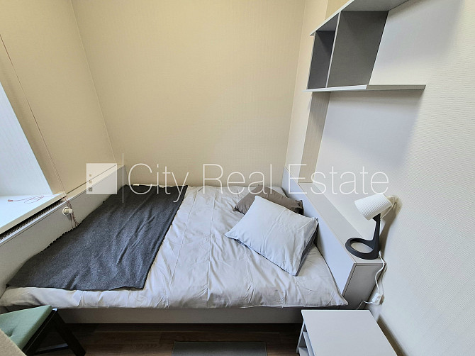 Pagalma ēka, slēgts pagalms, ieeja no pagalma, beletāža, logi vērsti uz pagalma pusi, viena Rīga - foto 19