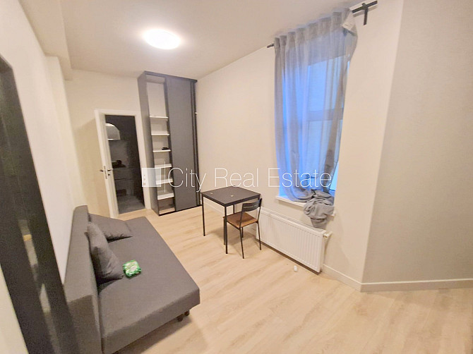 Фасадный дом, реновированный дом, вход с улицы, лифт, лестничная клетка после Рига - изображение 10