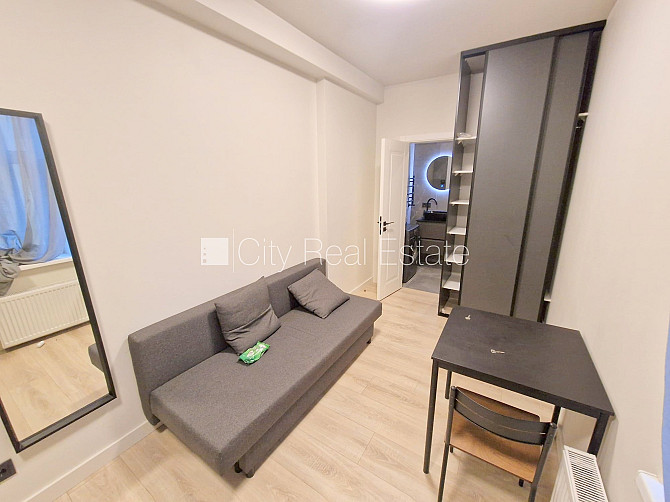 Фасадный дом, реновированный дом, вход с улицы, лифт, лестничная клетка после Рига - изображение 12