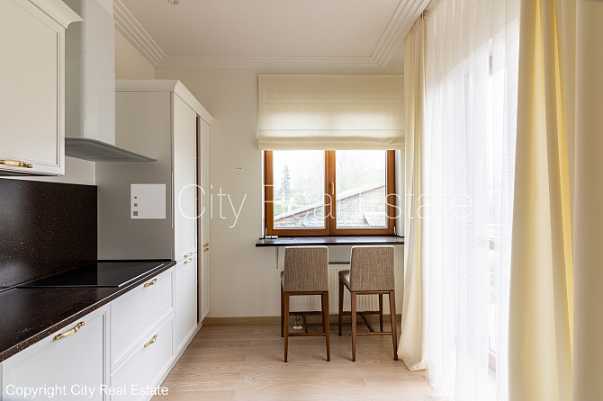 Zeme īpašumā, jaunceltne, fasādes māja, labiekārtots apzaļumots pagalms, slēgts pagalms, Jūrmala - foto 7