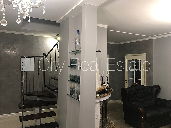 Renovēta māja, labiekārtota apzaļumota teritorija, iežogota teritorija, vieta vairākām Jūrmala - foto 11