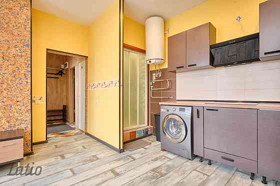 3-istabu dzīvoklis pirmskara mūra ēkā PētersalasAndrejsalas apkaimē
Pārdošanā kvalitatīvi atjaunots  Рига