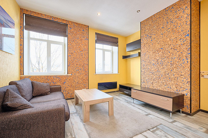 3-istabu dzīvoklis pirmskara mūra ēkā PētersalasAndrejsalas apkaimē
Pārdošanā kvalitatīvi atjaunots  Рига - изображение 2