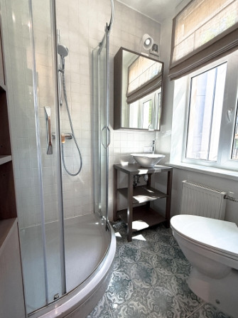 Izīrē mājīgu studio tipa dzīvokli Rīgas klusajā centrā, Antonijas un Dzirnavu ielas krustojums.  Pil Рига - изображение 5