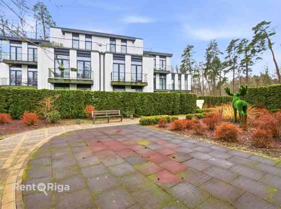 Pārdod 2 stāvīgu penthausa tipa dzīvokli!  Ekskluzīvs dzīvoklis, kas atrodas ēkas 3. un 4. stāvā ar  Jūrmala