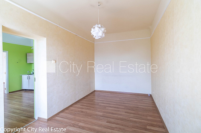 Fasādes māja, renovēta māja, iežogota teritorija, vieta automašīnai, ieeja no pagalma, Rīga - foto 10