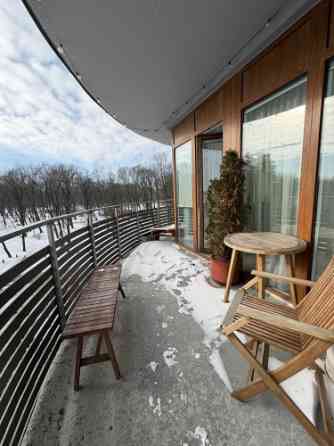 Izīrē brīnišķīgu 3 istabu dzīvokli ar terasi!  Ienākot dzīvoklī - plašs iebūvētais skapis un neliels Rīga