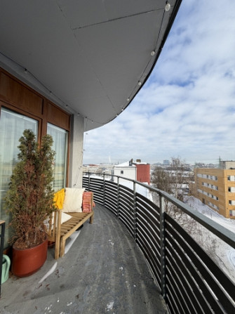 Izīrē brīnišķīgu 3 istabu dzīvokli ar terasi!  Ienākot dzīvoklī - plašs iebūvētais Rīga - foto 1