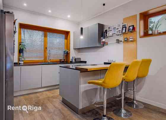 Долгосрочная аренда. Сдается просторный, современный и светлый семейный дом в Jūrmala