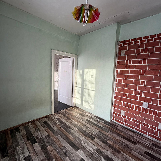 Piedāvājam iegādāties funkcionālu un gaišu divu istabu dzīvokli Skrundas ielā 33. Šis ir Kuldīga un novads - foto 4