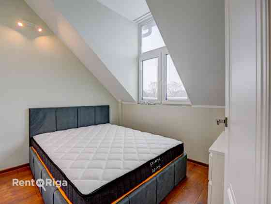 Предлагается уникальная мансардная квартира в новом проекте на улице Katoļu 11  с Rīga