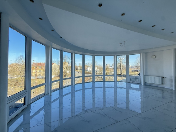 Аренда офисного помещения с красивым панорамным видом.  Предлагаются светлые и Рига - изображение 3