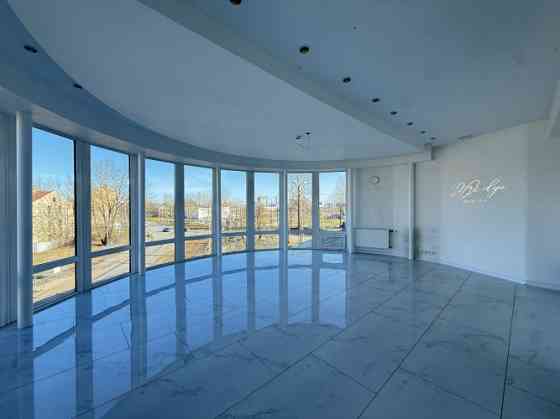 Аренда помещения с красивым панорамным видом.  Предлагаются светлые и просторные Рига