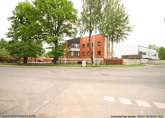 Сдаётся в аренду офисное помещение в фасадном здании офисно-складского Рига