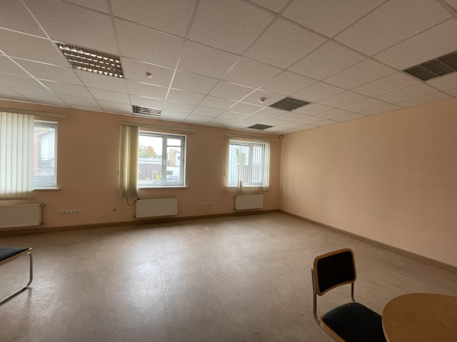 Сдаётся в аренду офисное помещение в фасадном здании офисно-складского Рига - изображение 6