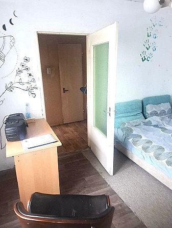 Pārdod gaišu 1 istabas dzīvokli Pļavnieku rajonā, Saharova ielā 5. Māja aprīkota ar liftu.... Rīga - foto 1