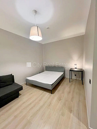 Фасадный дом, реновированный дом, закрытая территория, вход с улицы, лифт, Рига - изображение 18