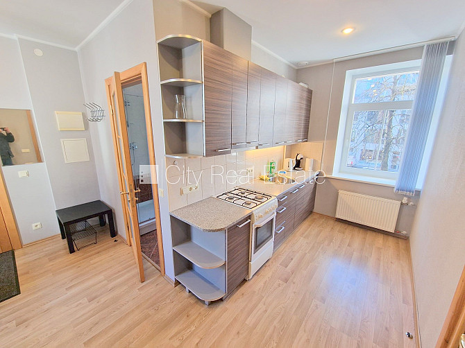 Фасадный дом, реновированный дом, закрытая территория, возможность аренды Рига - изображение 18