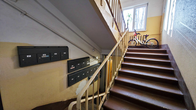 Dzīvokļa video tūri var noskatīties, nospiežot uz mājas lapas sludinājuma lejas daļā.
Jauns... Rīga - foto 11