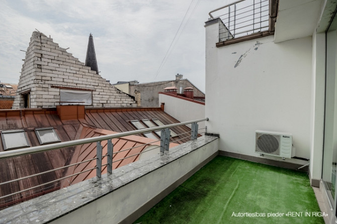 Сдается 4-комнатная квартира в Старой Риге, напротив отеля Hilton. Отдельная кухня, Рига - изображение 9