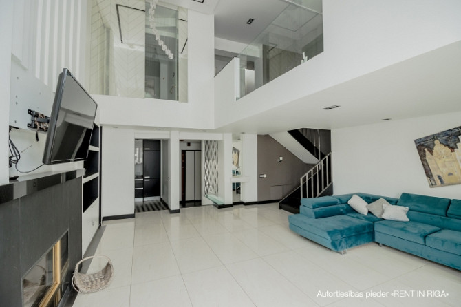 Сдается 4-комнатная квартира в Старой Риге, напротив отеля Hilton. Отдельная кухня, Рига - изображение 2