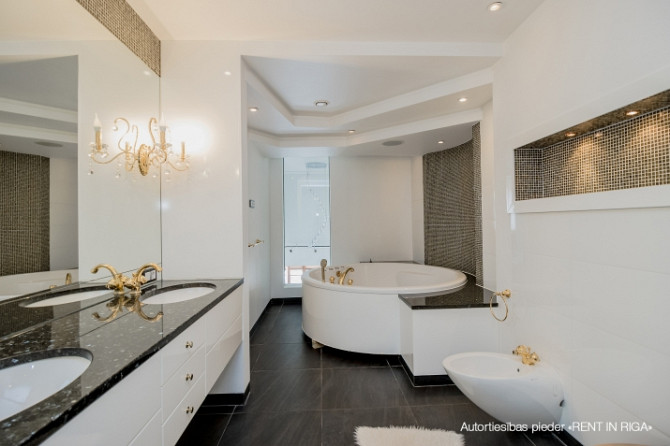 Сдается 4-комнатная квартира в Старой Риге, напротив отеля Hilton. Отдельная кухня, Рига - изображение 7