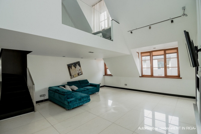 Сдается 4-комнатная квартира в Старой Риге, напротив отеля Hilton. Отдельная кухня, Рига - изображение 4