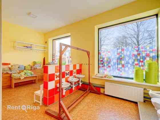 Просторные коммерческие помещения в аренду в Плявниеках  отличное место для Rīga