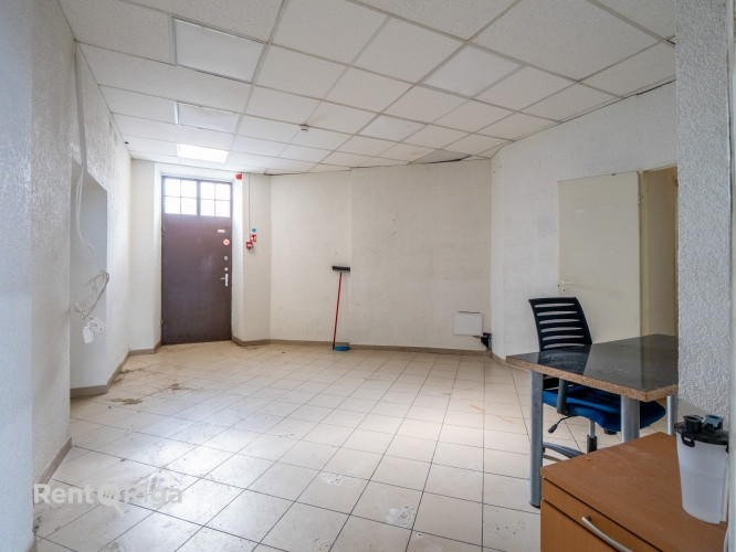 Kompaktas komerctelpas aktīvā lokācijā!  +Telpas atrodas blakus sabiedriskā transporta Rīga - foto 8