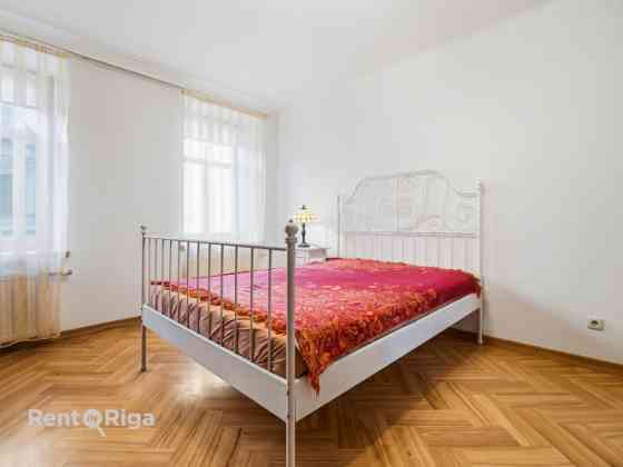 Nice apartment with a parking space.  The premises have just undergone cosmetic renovation. The apar Рига