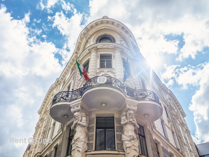 Pārdošanai tiek piedāvāts viens no arhitektoniski izcilākajiem namīpašumiem Rīgas centrā, Rīga - foto 4