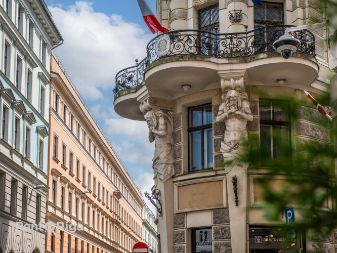 Pārdošanai tiek piedāvāts viens no arhitektoniski izcilākajiem namīpašumiem Rīgas centrā, Rīga - foto 3