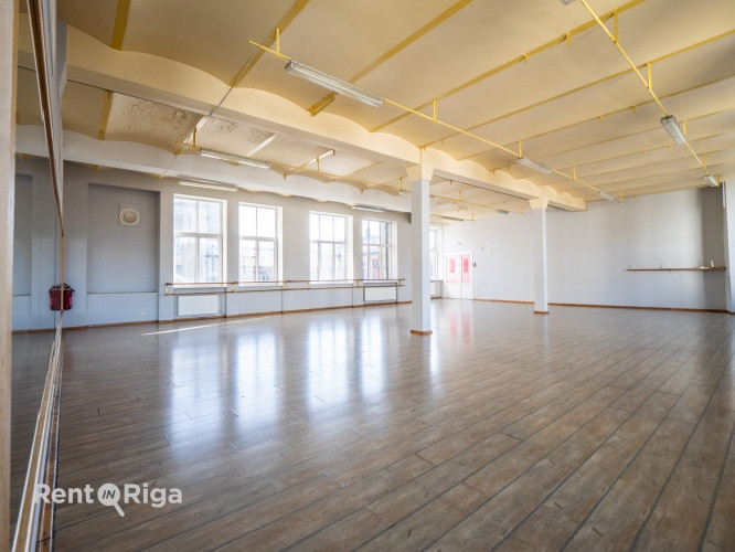 Saulaina sporta vai deju zāle pilsētas centra tuvumā!  Plānojums: +2 ieejas; +Sporta zāle 161 Rīga - foto 4