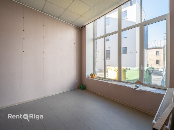 Sporta vai deju zāle pilsētas centra tuvumā!  Plānojums: +2 zāles; +2 ieejas; +Sporta zāle; Rīga - foto 9