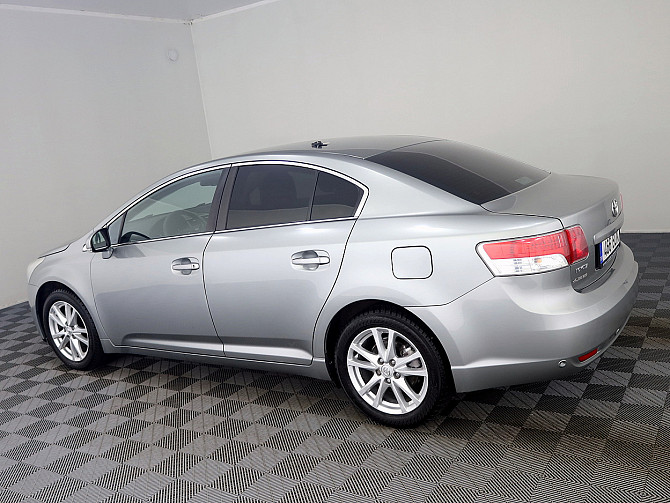 Toyota Avensis Linea Sol ATM 1.8 108kW Tallina - foto 4