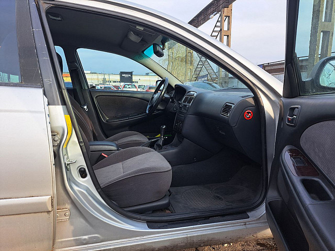 Toyota Avensis Facelift 1.8 95kW Tallina - foto 6