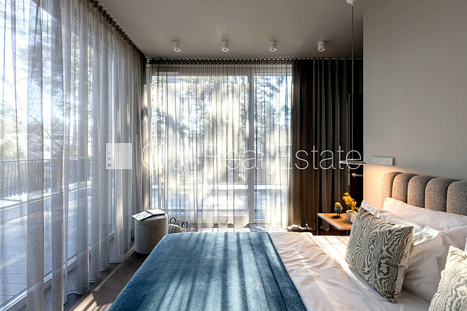 Renovēta māja, slēgts pagalms, teritorijas iebrauktuves vārti aprīkoti ar automatizētu Rīga - foto 16